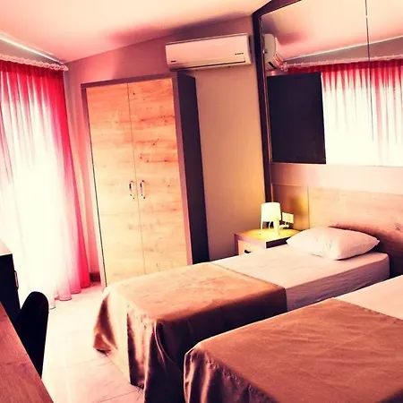 Ferahhotel *